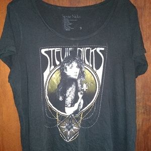 Torrid Stevie Nick's t-shirt size 3